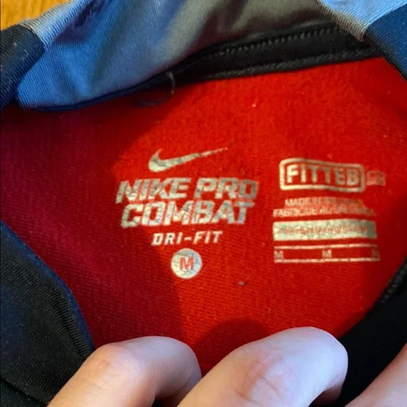 SOLD Black and Gray Dri-Fit Long Sleeve Shirt - Picture 4 of 7